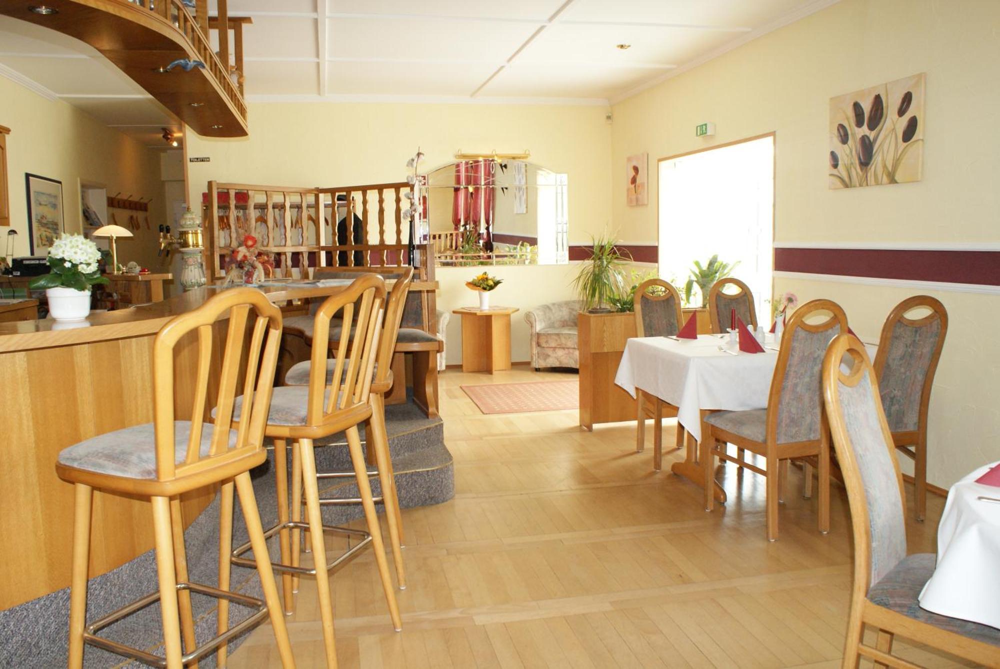 Kastanienhof Hotel Garni Zinnowitz Kültér fotó