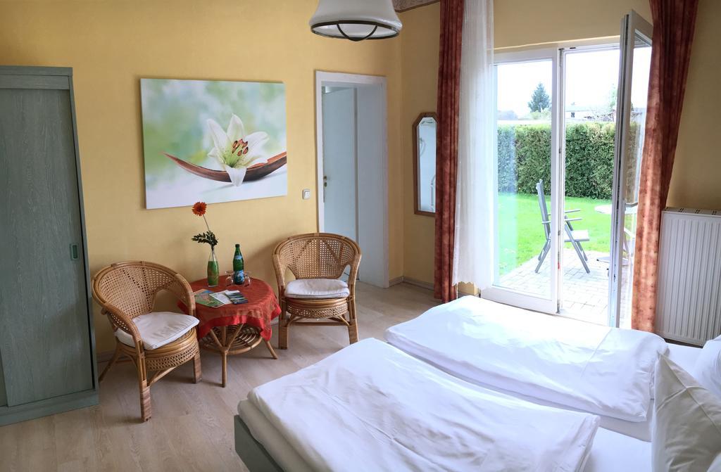 Kastanienhof Hotel Garni Zinnowitz Kültér fotó