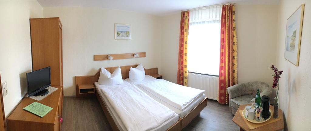 Kastanienhof Hotel Garni Zinnowitz Szoba fotó